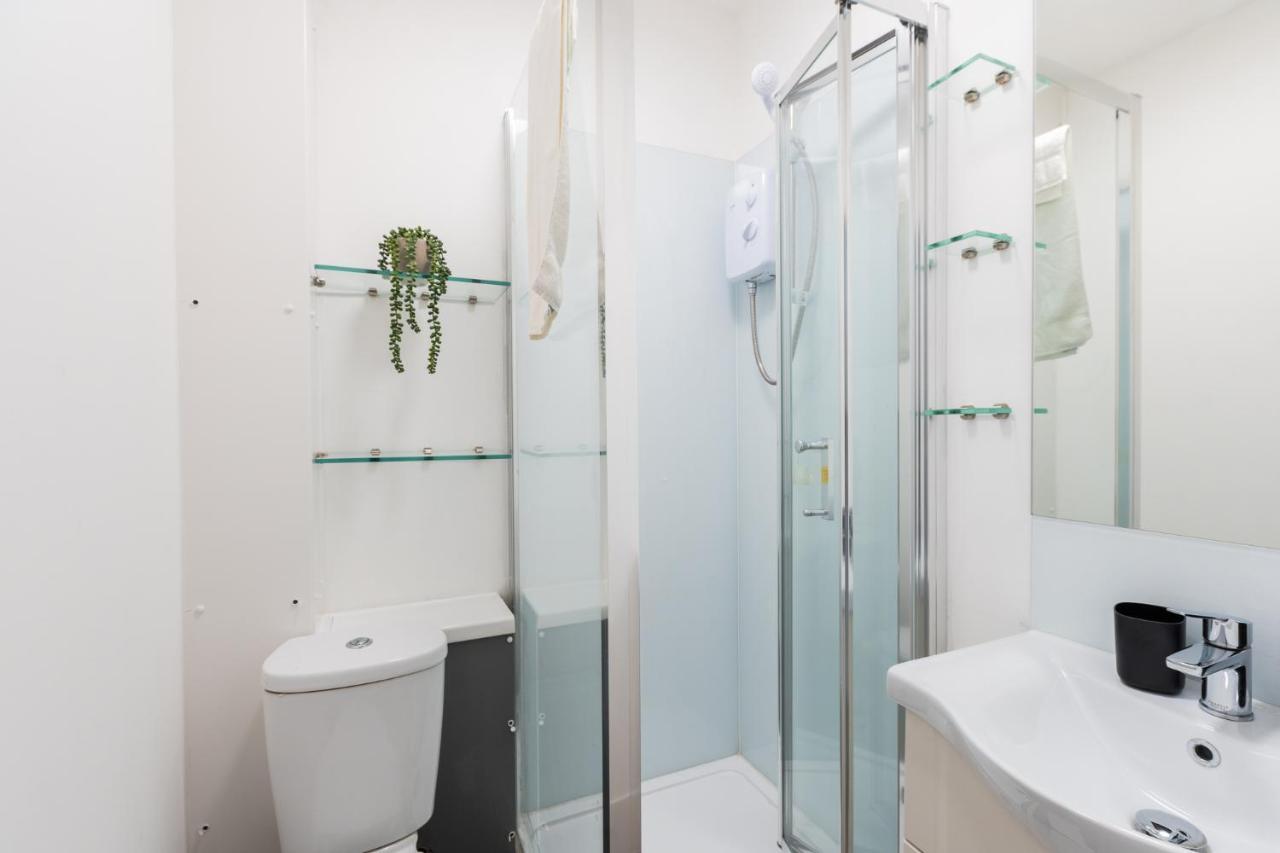 Large Studio Apartment 30 Mins To Oxford Street Londra Dış mekan fotoğraf